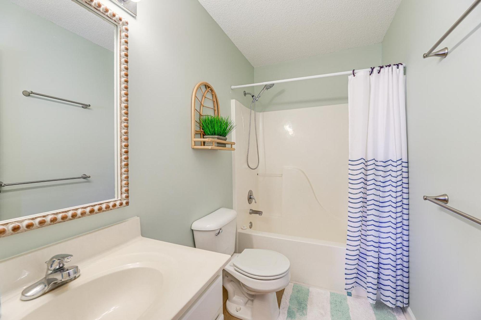 Well-Equipped Emerald Isle Townhome Pets Welcome! Экстерьер фото